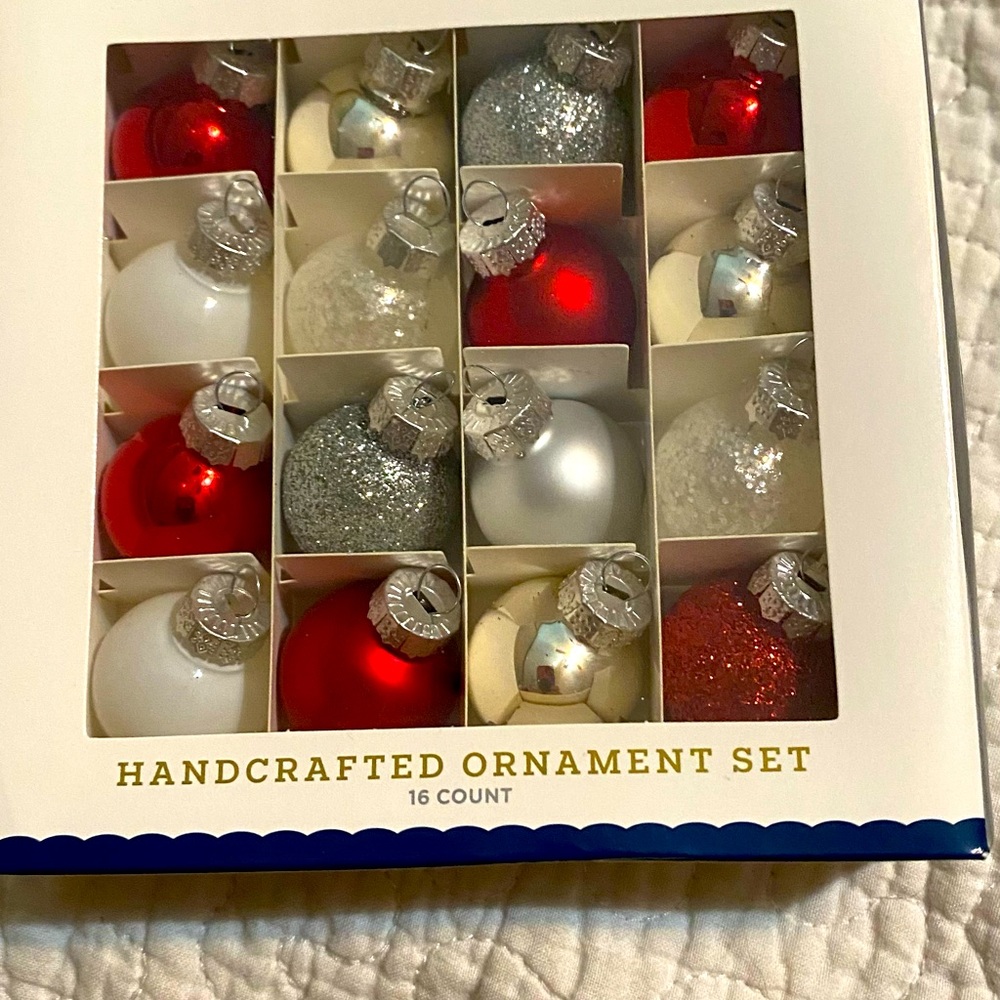 Miniature Xmas Tree Ornaments!